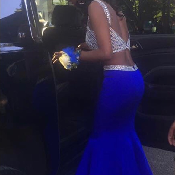 Prom dress size 2 - Picture 2 of 2